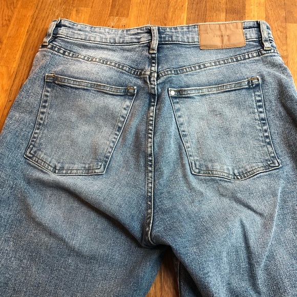 H&M High Waisted Mom Jeans Straight Leg Size 10 - Picture 5 of 8